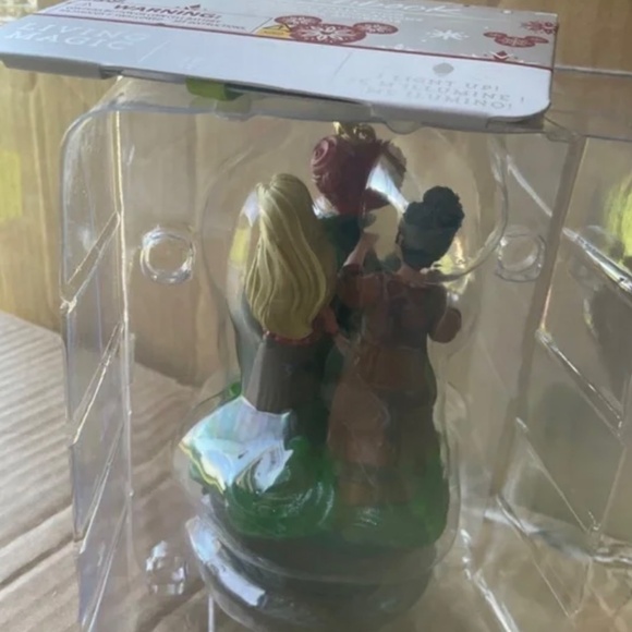 Disney Hocus Pocus Sisters Ornament . Makes sounds NWT - Picture 2 of 2